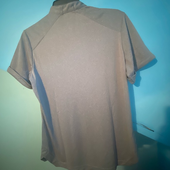 Women’s McDonalds Employee T Shirt - Picture 3 of 5